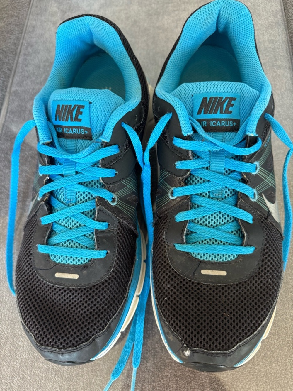 Nike Men's Black and Blue Air Icarus+ Sneakers size 10.5